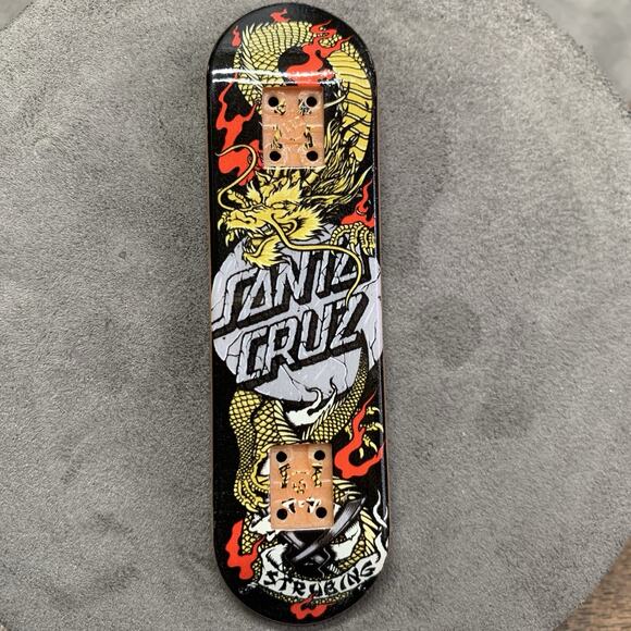 Vintage Tech Deck Santa Cruz Justin Strubing Dragon Fingerboard - Picture 1 of 6